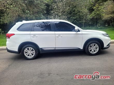 Mitsubishi Outlander 2022 - imagen secundaria 1