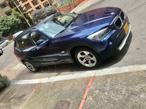 BMW iX1 eDrive20 xLine usado (2012) color Azul precio $50.000.000 - imagen 1