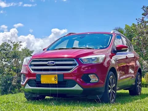 Ford Escape 2.0L Titanium 4x4 usado (2017) color Rojo precio $75.000.000 - imagen 1