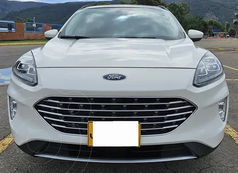 Ford Escape Hibrida Titanium 4x4 usado (2021) color Blanco precio $128.000.000 - imagen 1