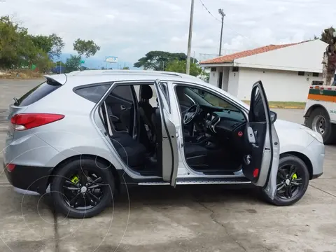 Hyundai ix35 Theta II 2.0L 4x2 usado (2013) color Gris precio $52.500.000 - imagen 1
