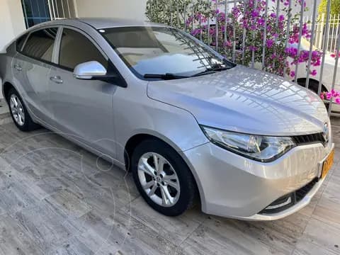 MG MG5 1.5 Std usado (2017) color Plata precio $35.000.000 - imagen 1