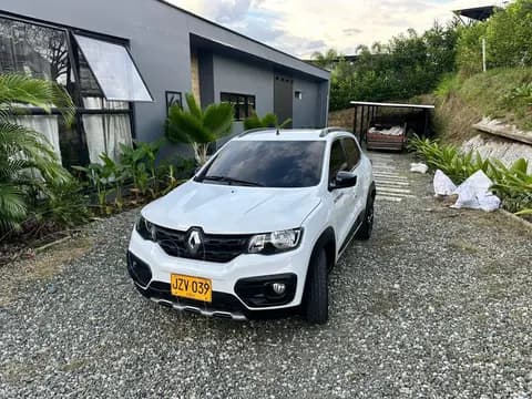 Renault Kwid Outsider usado (2022) color Blanco precio $38.000.000 - imagen 1