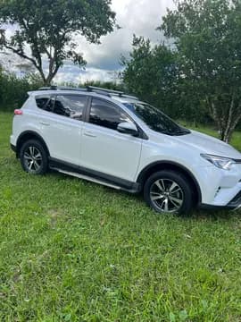 Toyota Rav4 2.0L STreet 4x2 usado (2018) color Blanco Perla precio $97.000.000 - imagen 1