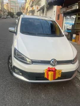 Volkswagen Crossfox 1.6L usado (2016) color Blanco precio $44.000.000 - imagen 1