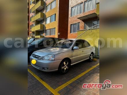 KIA Rio Stylus 2012 - imagen 1