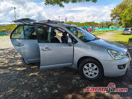 KIA Carens Rondo 2008 - imagen 1