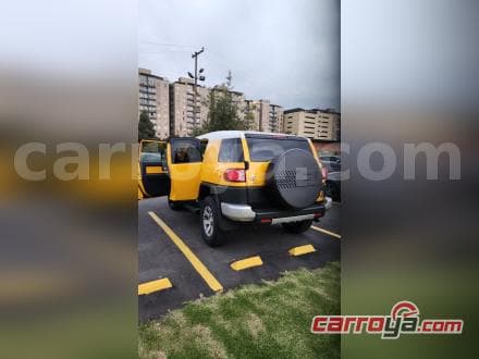 Toyota FJ Cruiser 2023 - imagen 1