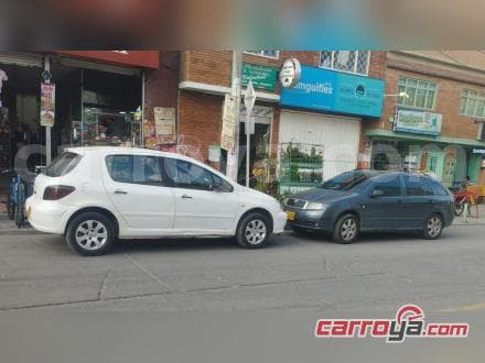 Peugeot 307 2005 - imagen 1