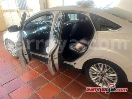 Ford Focus 2015 - imagen 1