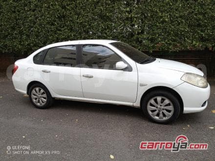 Renault Symbol II 2010 - imagen 1