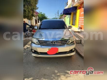 Toyota Fortuner 2013 - imagen 1