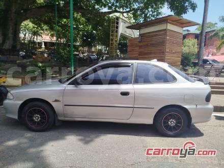 Hyundai Accent 1998 - imagen 1