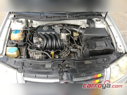 Volkswagen Jetta 2010 - imagen 1