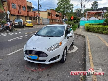 Ford Fiesta 2015 - imagen 1