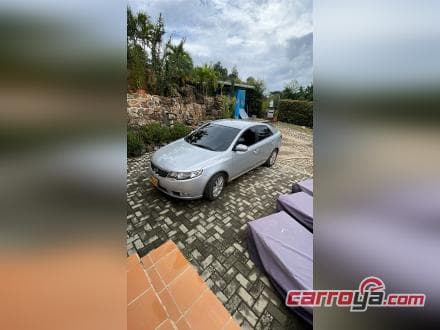 KIA Cerato 2014 - imagen 1