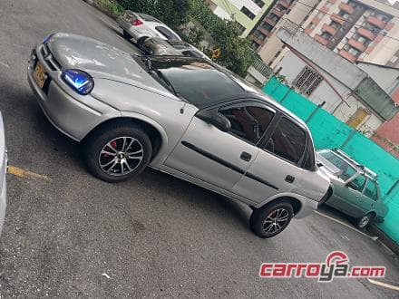 Chevrolet Corsa 1998 - imagen 1