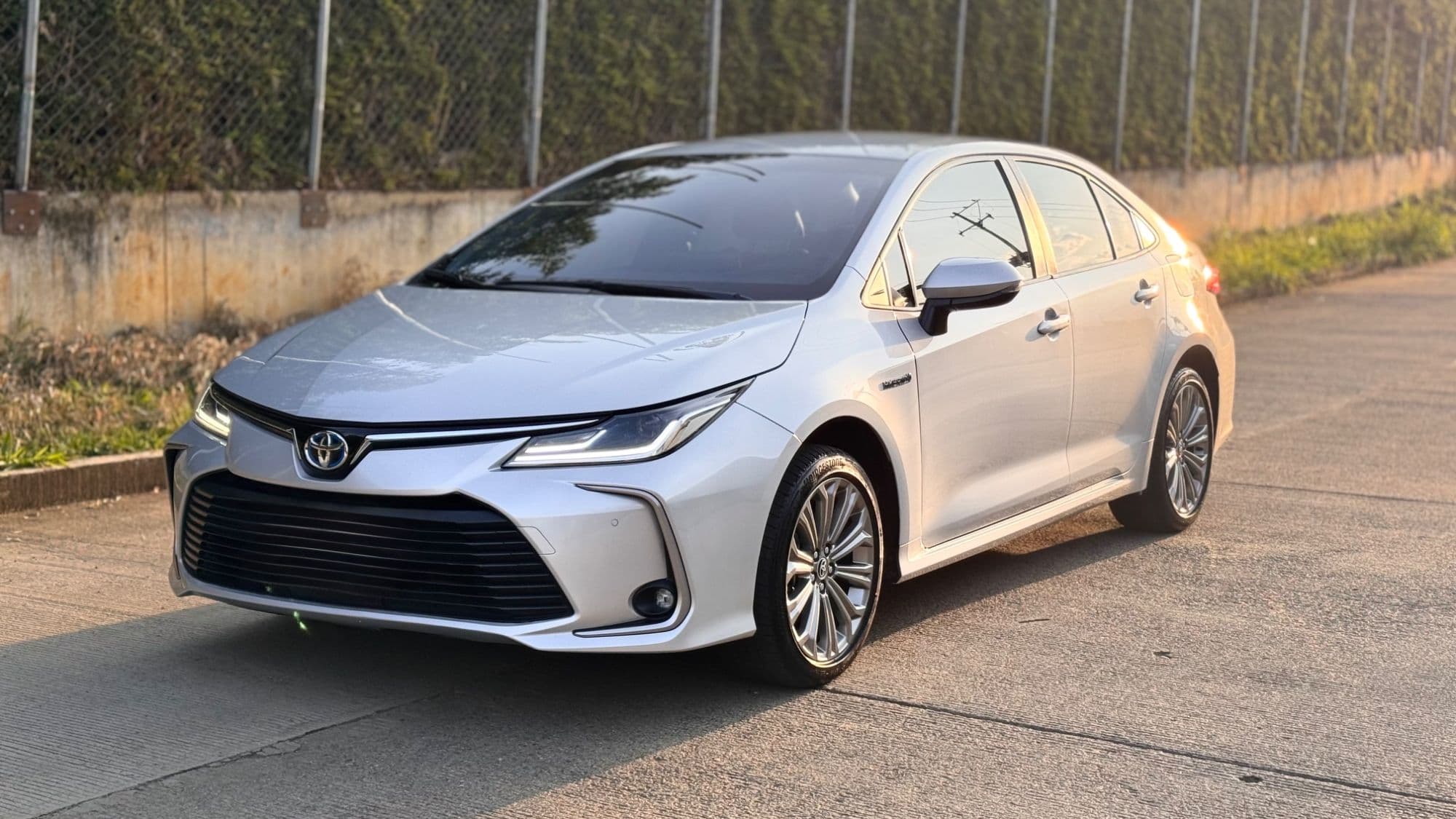 Toyota Corolla XEI Híbrido - imagen 1