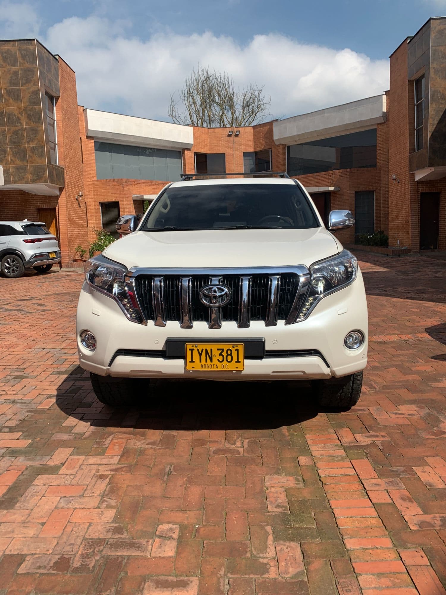 Vendo Toyota Prado VX 2016 Version Europea - imagen 1