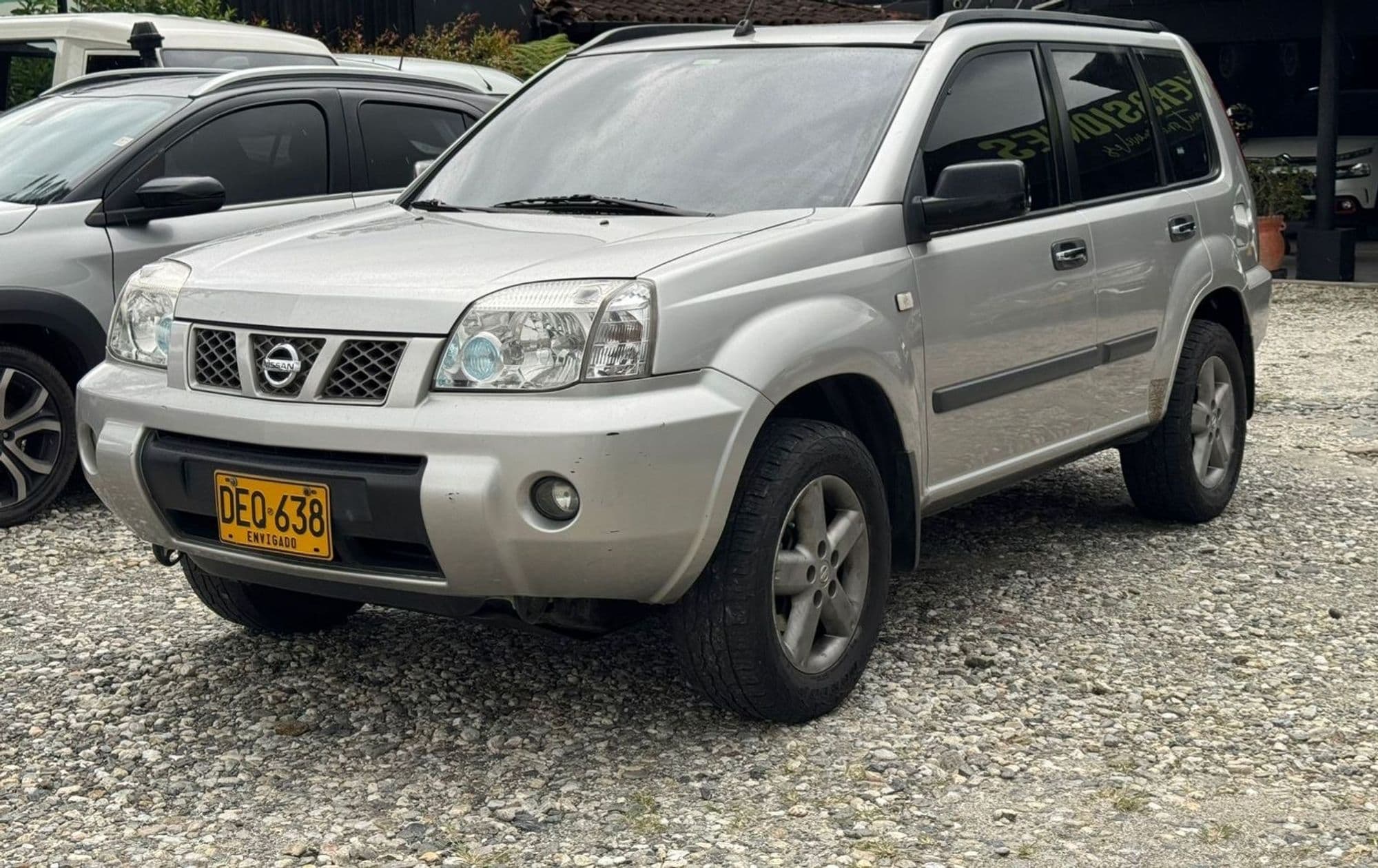Nissan X-Trail 2011 - imagen 1