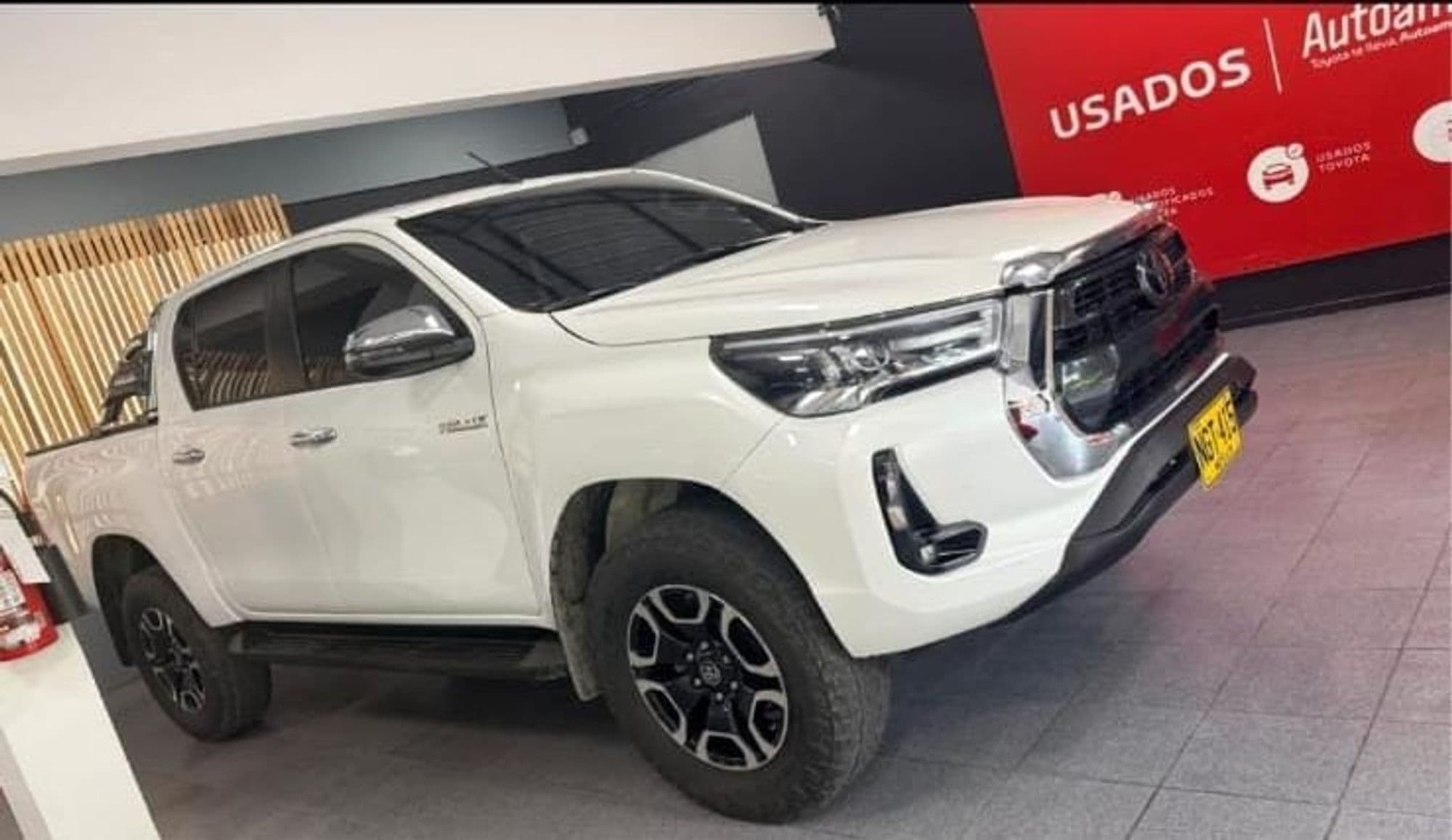 Toyota Hilux SRX 2023 - imagen 1