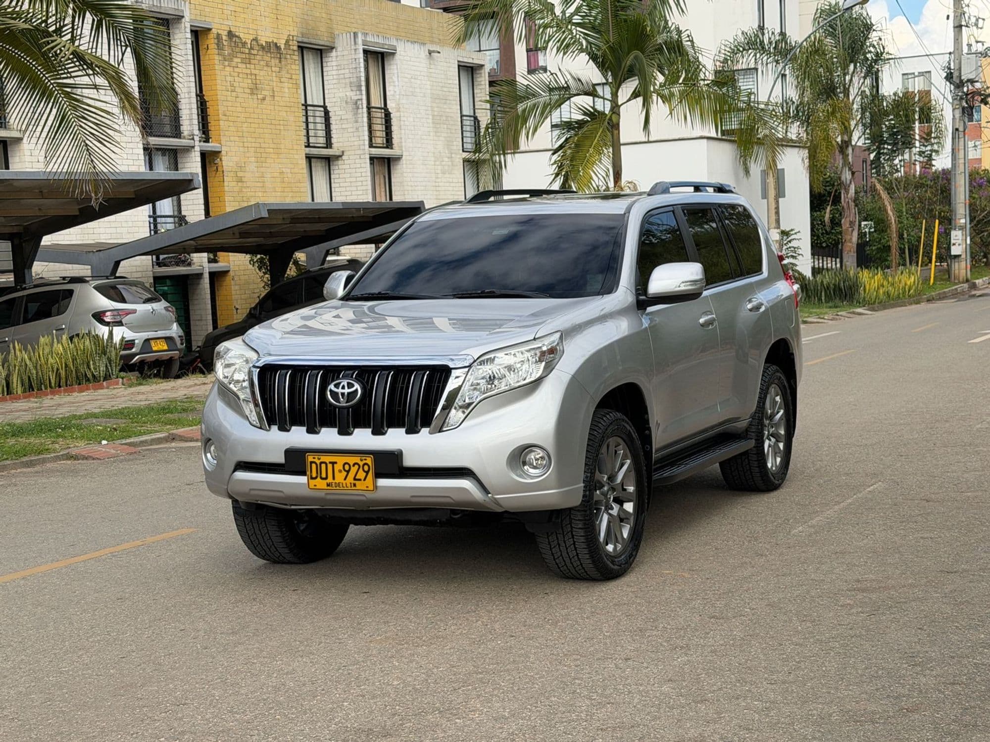 Toyota prado TXL FI 2017 - imagen 1