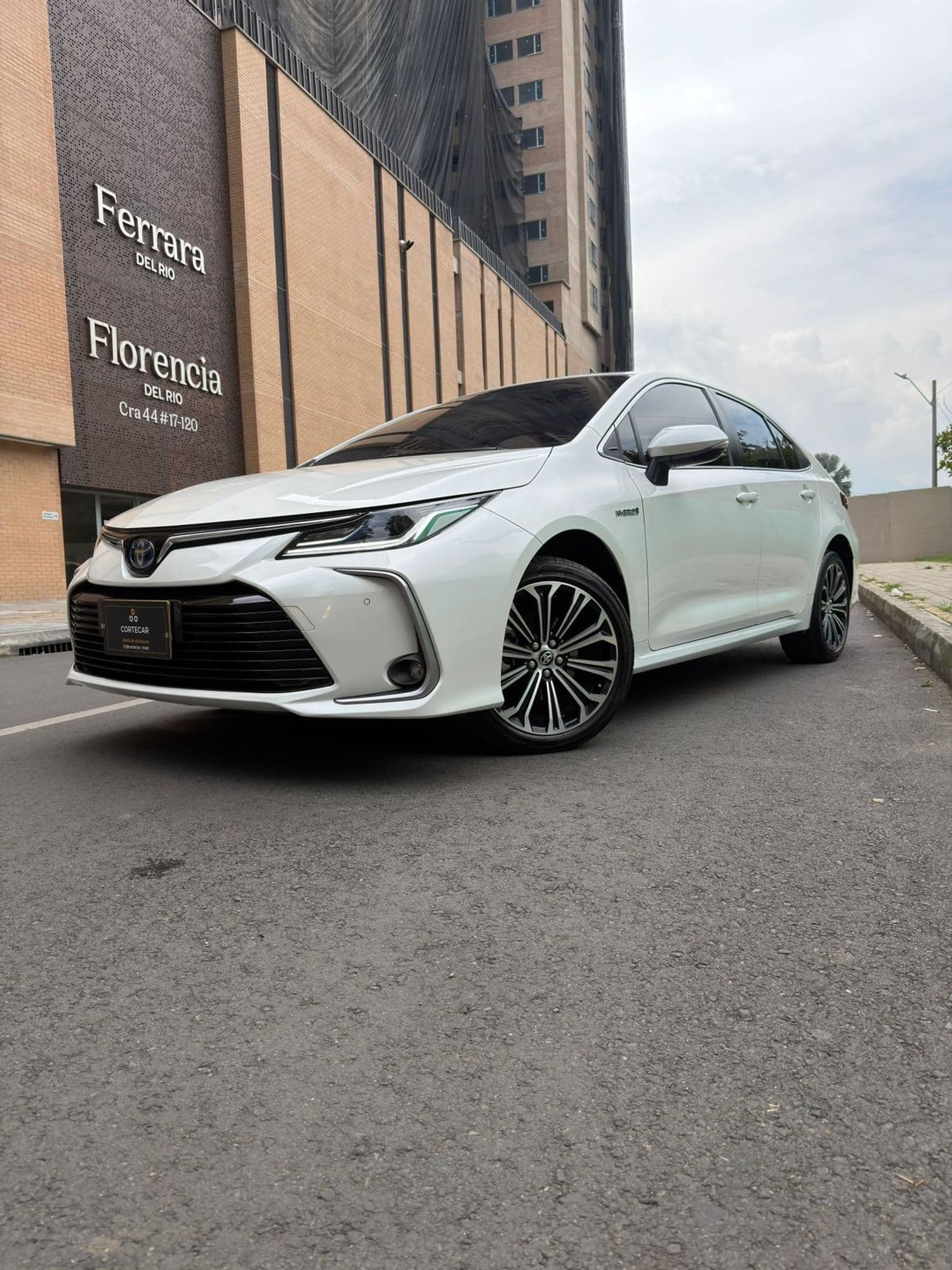 Toyota Corolla SEG Hibrido 2023 - imagen 1