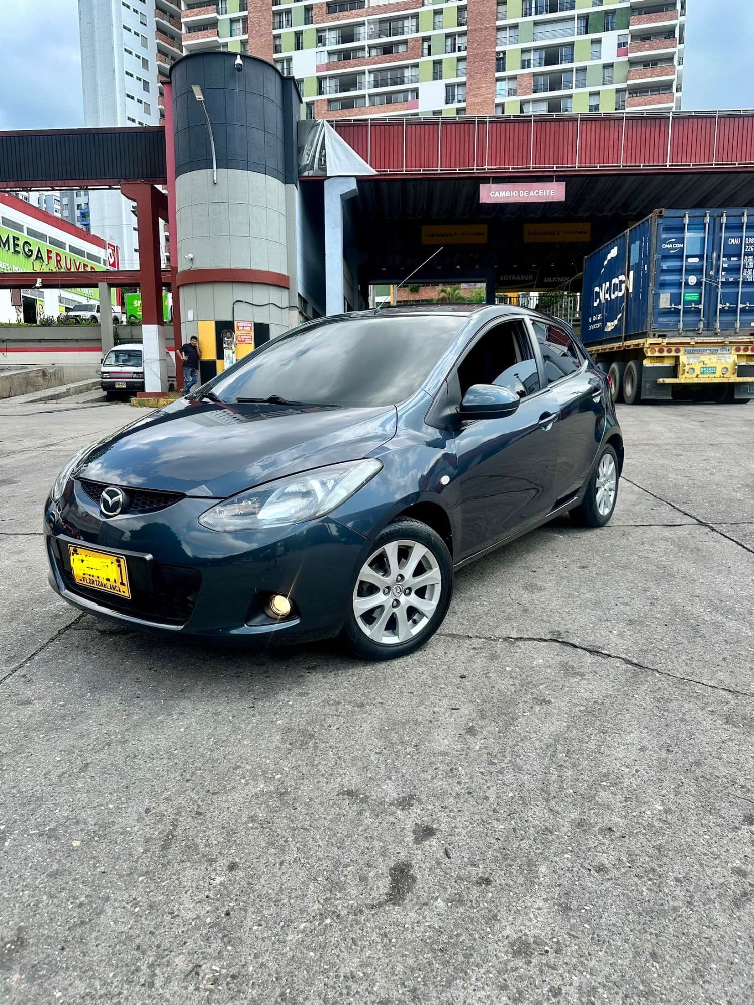 Mazda 2 2010 - imagen 1