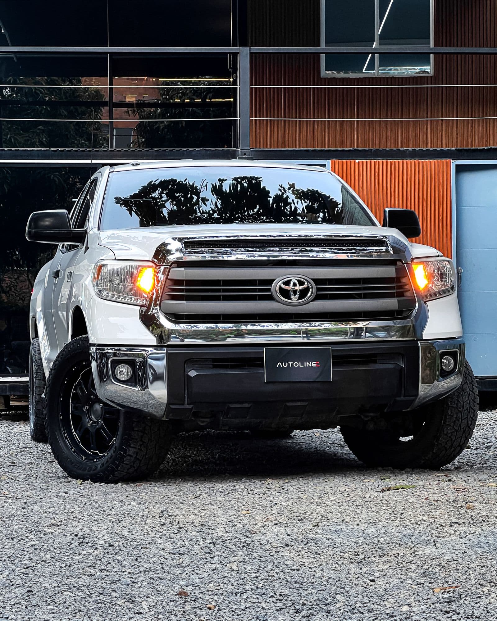 Toyota Tundra Crewmax Platinum 2015 - imagen 1