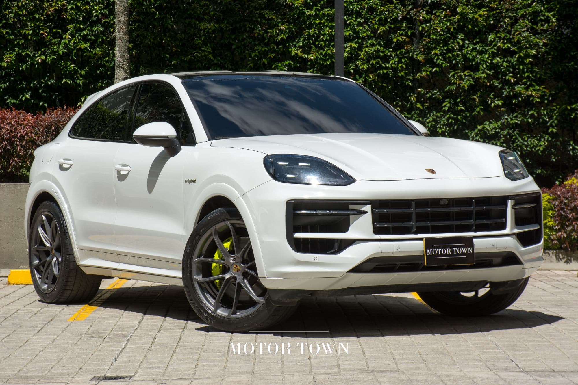 PORSCHE CAYENNE EHYBRID LIGHTWEIGHT 2024 - imagen 1