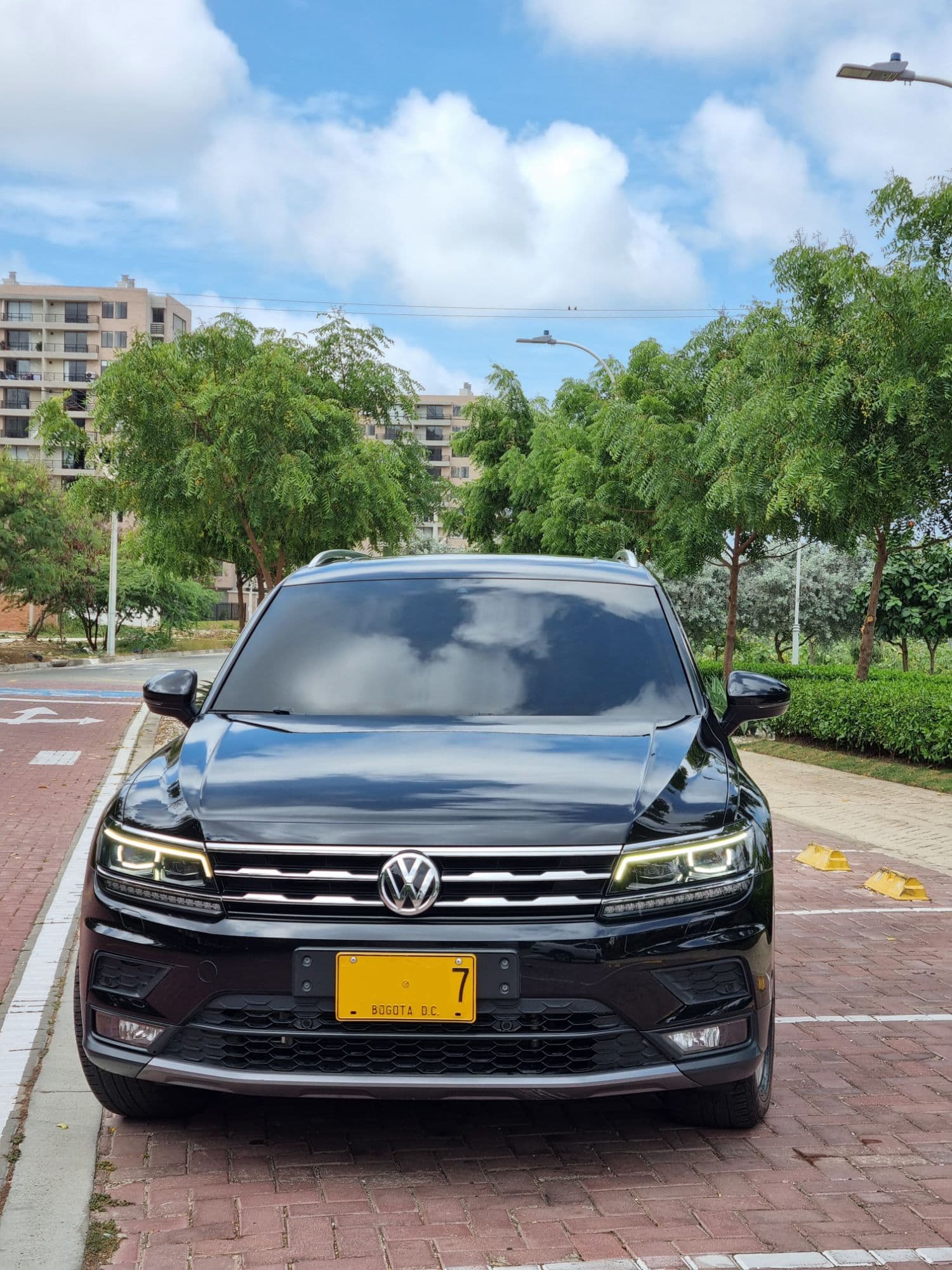 Volkswagen Tiguan 2018 - imagen 1