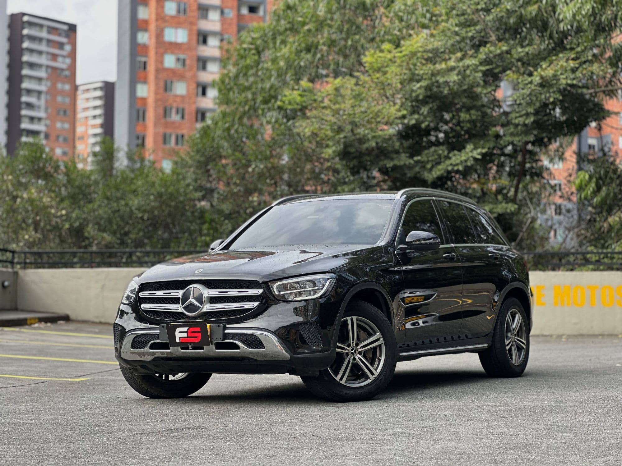 MERCEDES BENZ GLC 300 4MATIC 2020 - imagen 1