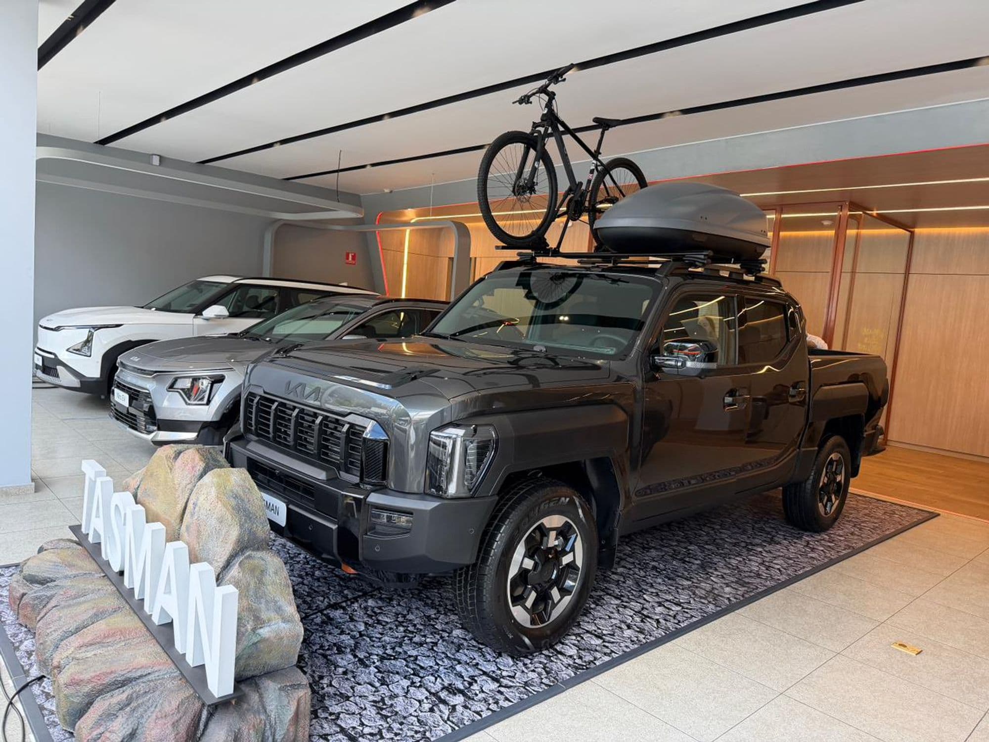 KIA TASMAN - imagen 1