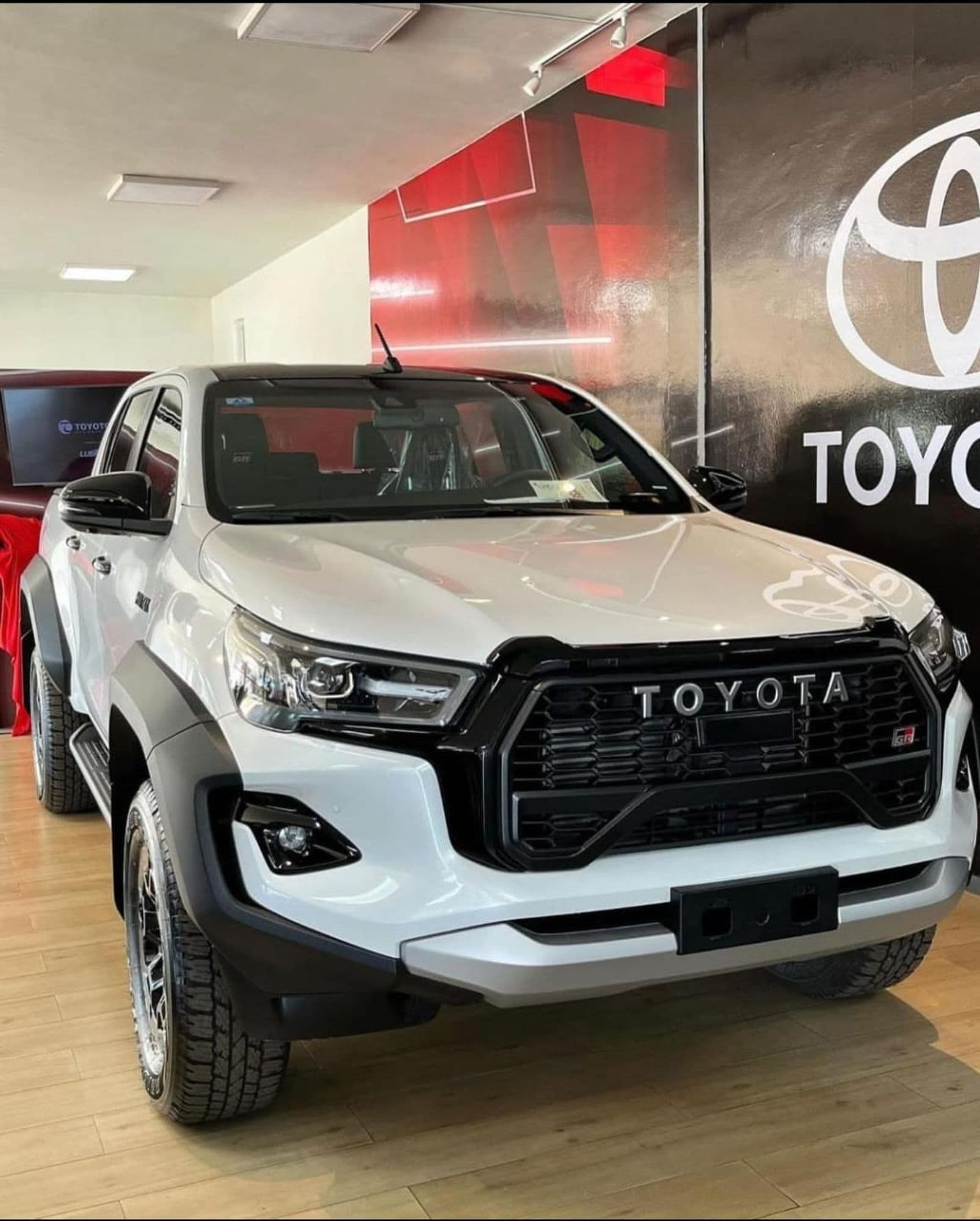 Toyota Hilux GR 2026 - imagen 1