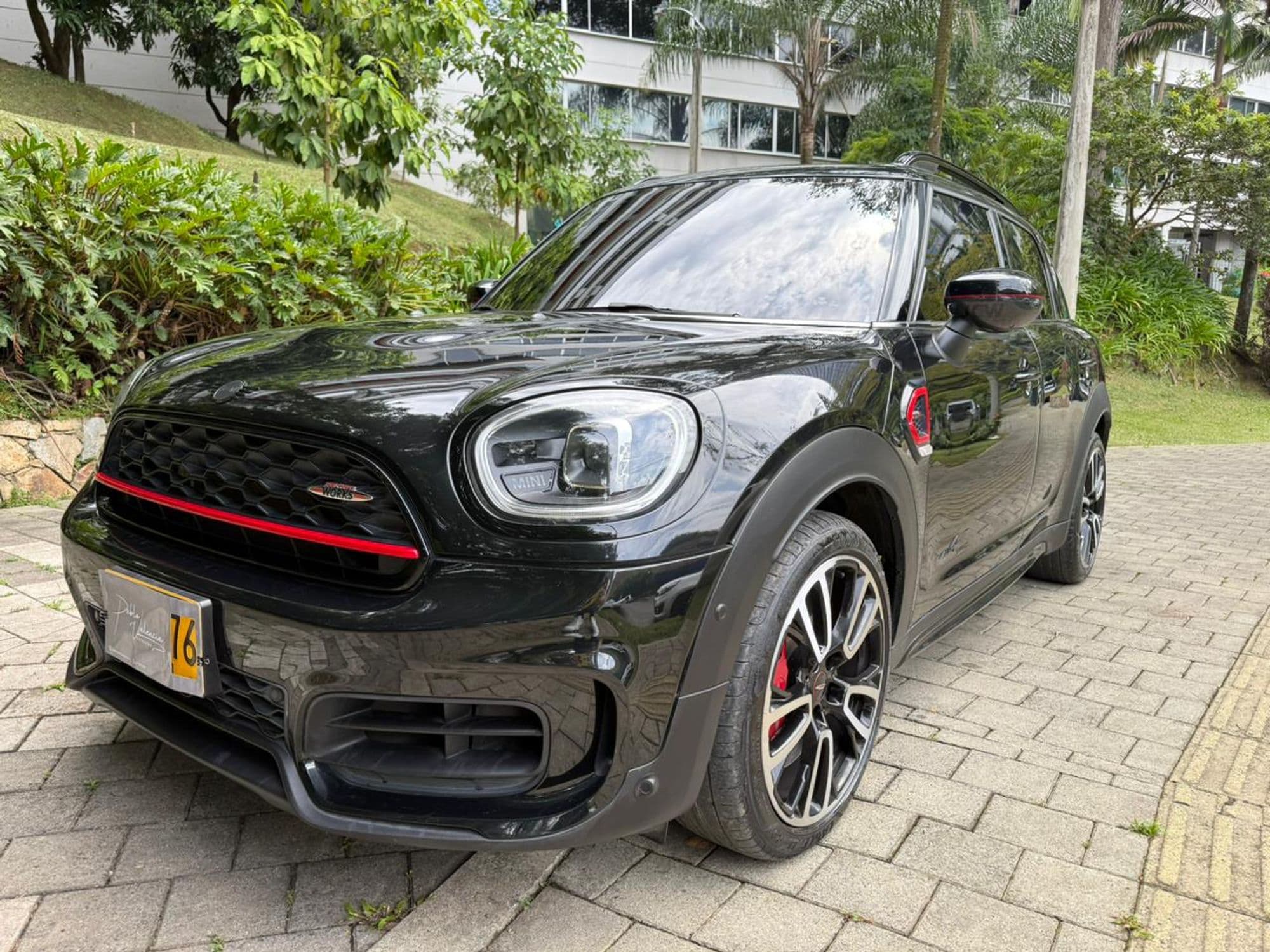 MINI COOPER COUNTRYMAN JHON COOPER WORKS 2.0CC 4X4 - imagen 1