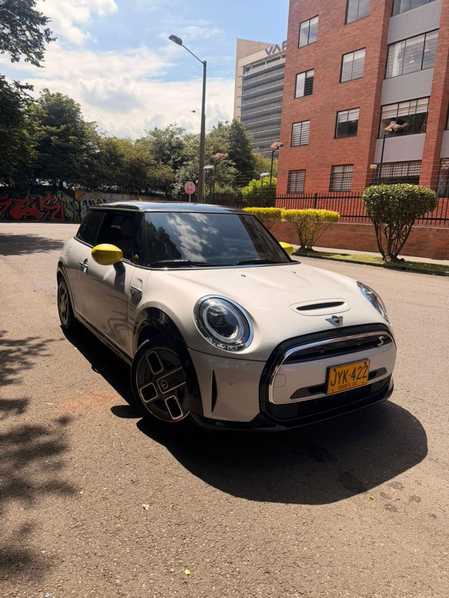 Mini Cooper SE Electrico 2022 - imagen 1