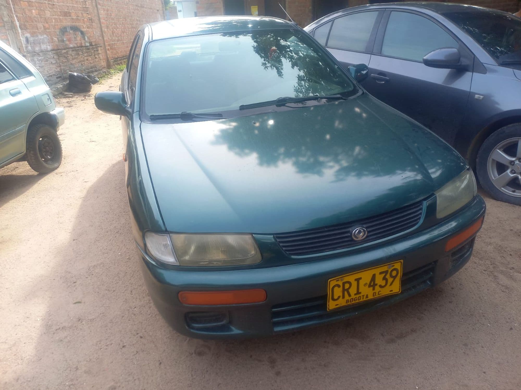 Mazda alegro automático - imagen 1