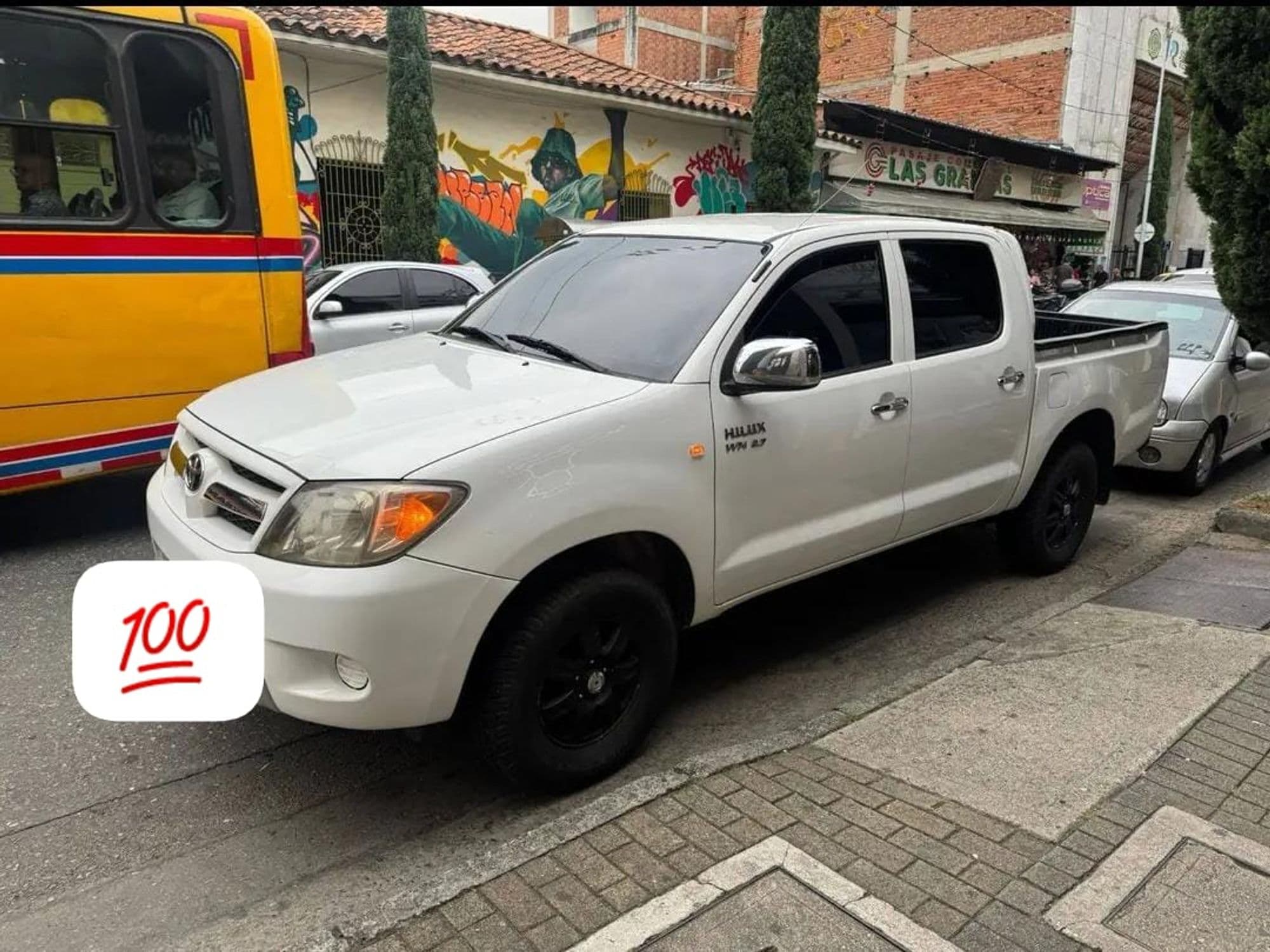 Toyota Hilux 2008 - imagen 1