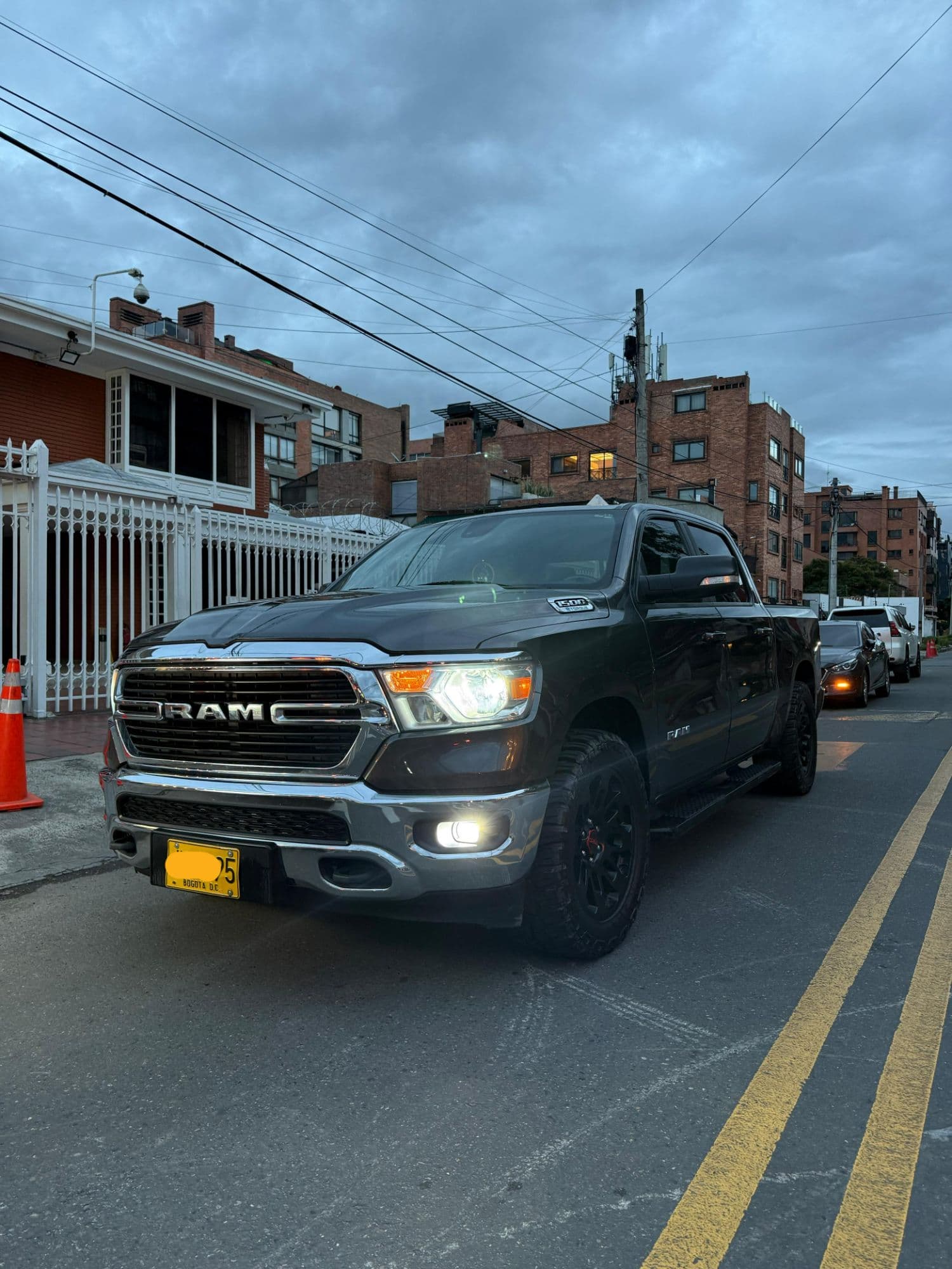 RAM 1500 Big Horn Híbrida 2021 - imagen 1