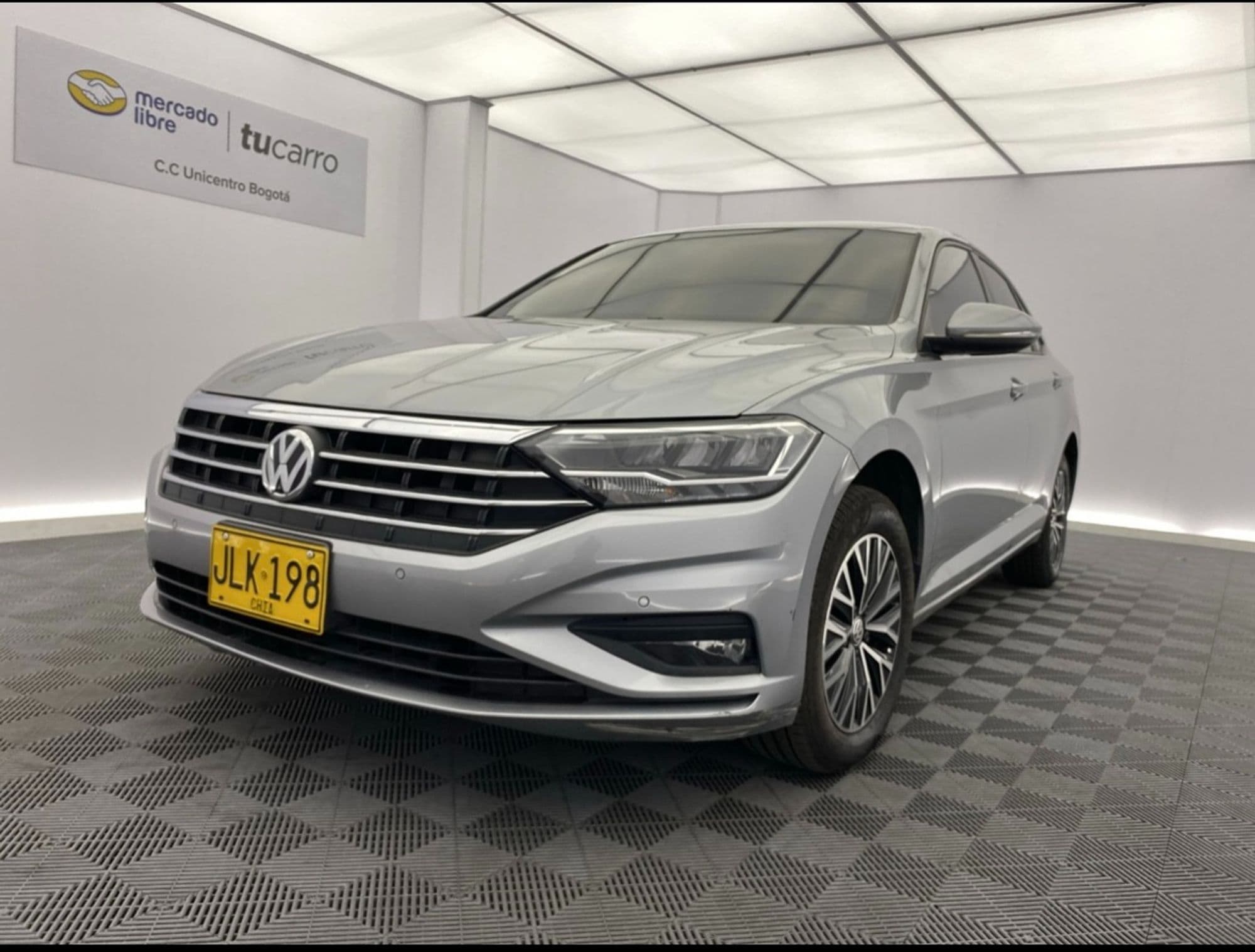 Volkswagen Jetta Comfortline 1.4 TSI 2020 - imagen 1