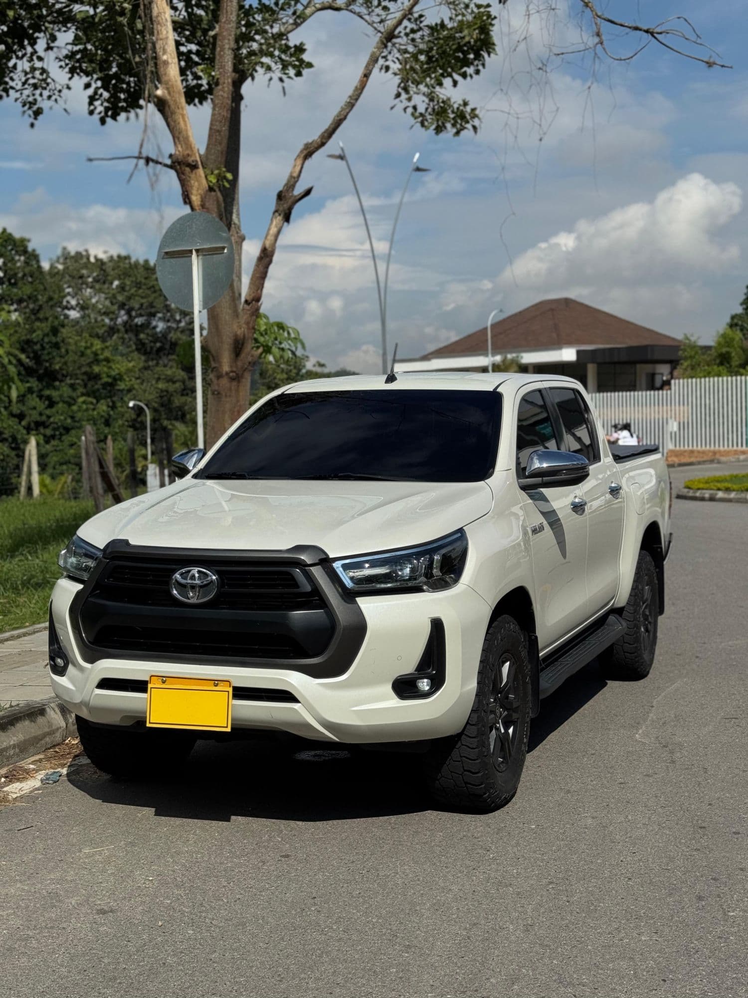 Toyota hilux 2022 2.4 diesel - imagen 1