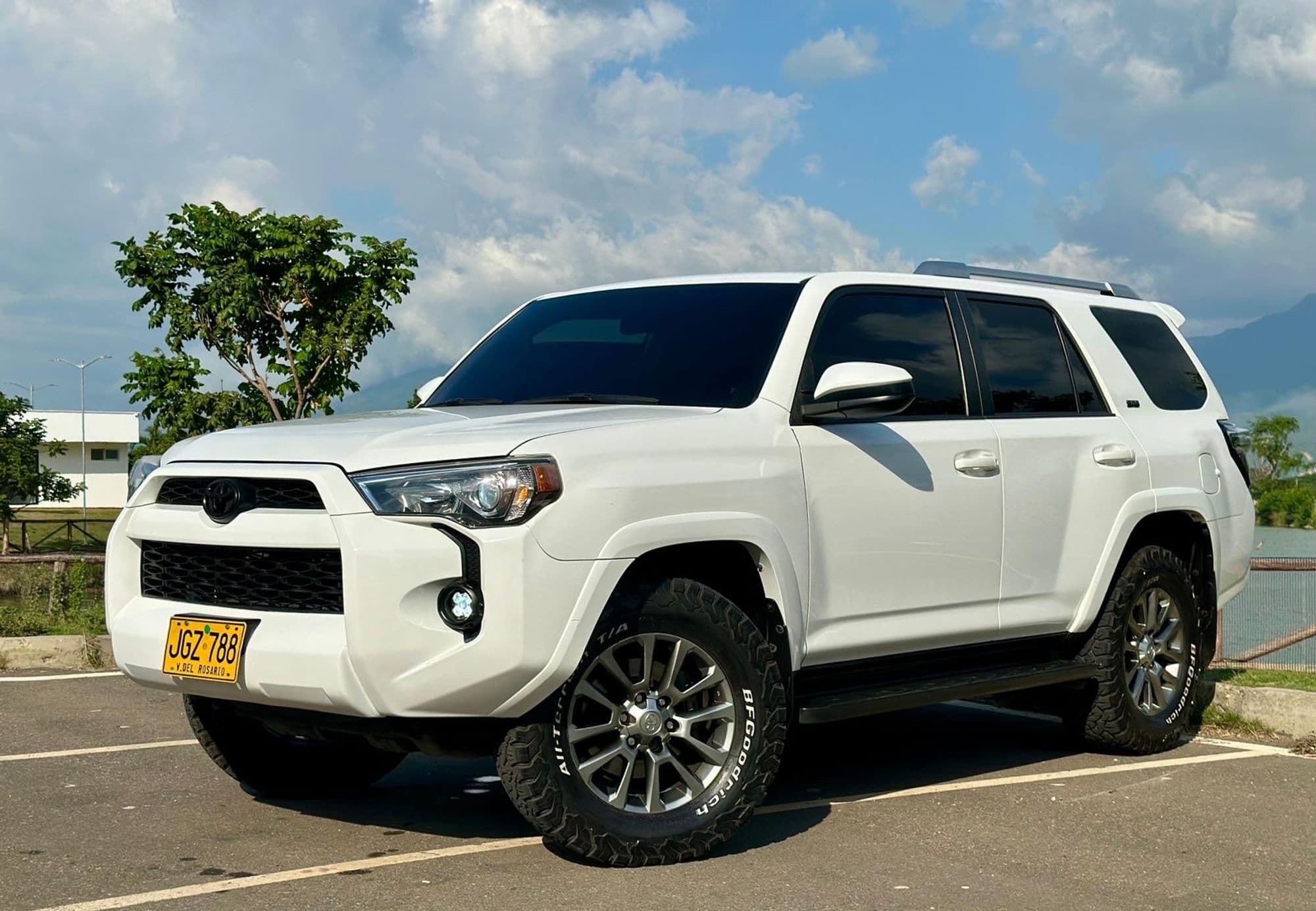 Toyota 4runner Sr5 2019 - imagen 1