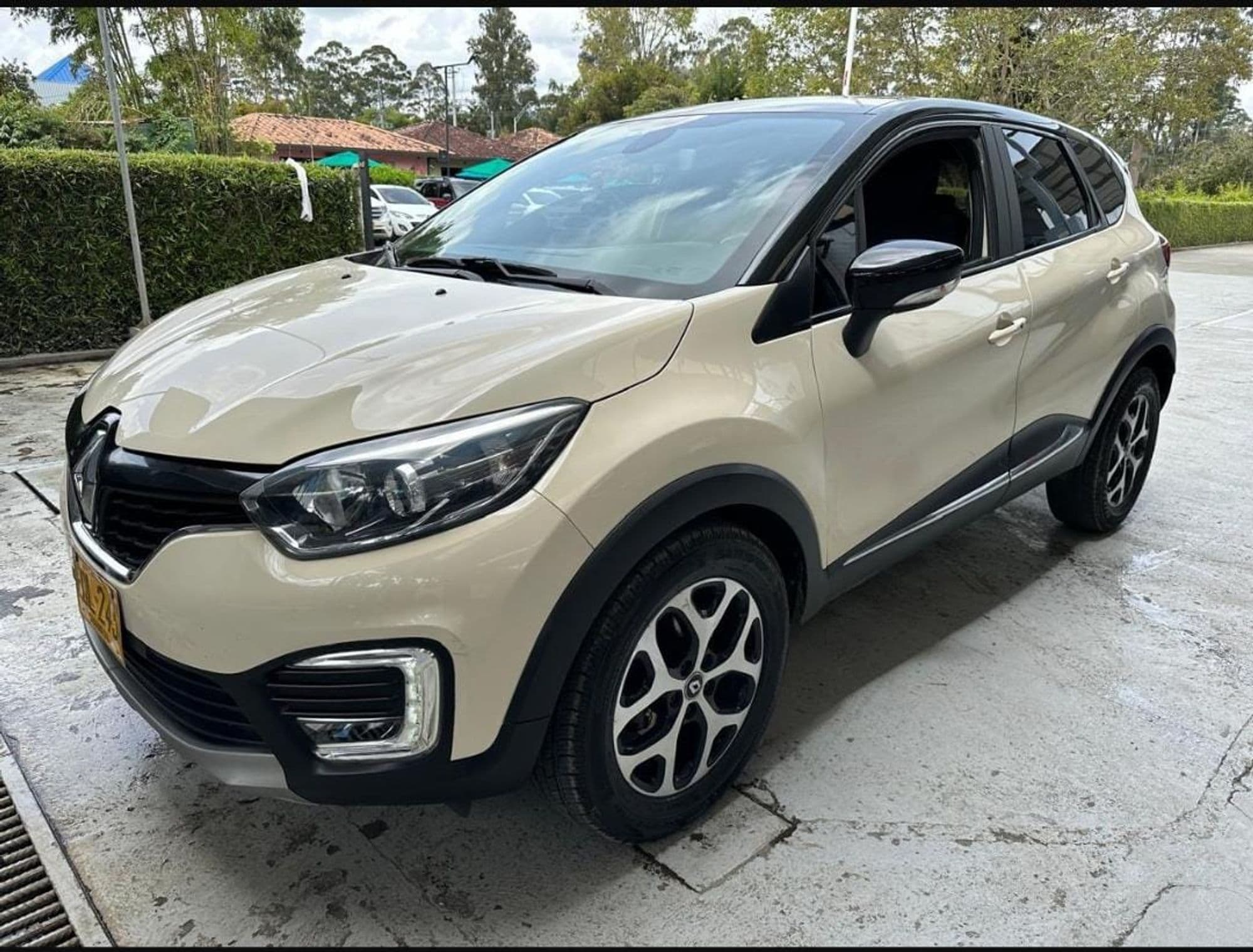 Renault Captur intens 2019 - imagen 1