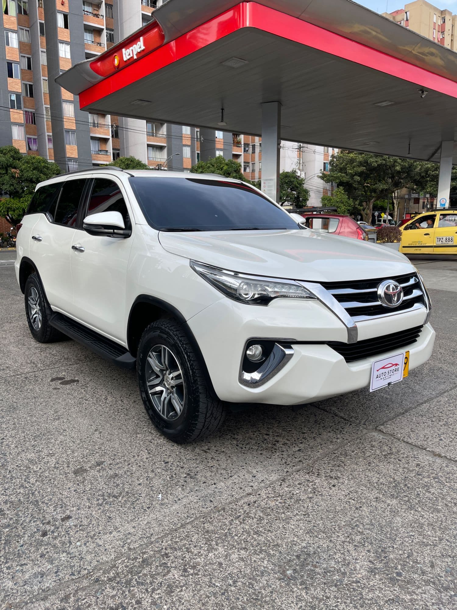 Toyota Fortuner SRV 2019 - imagen 1