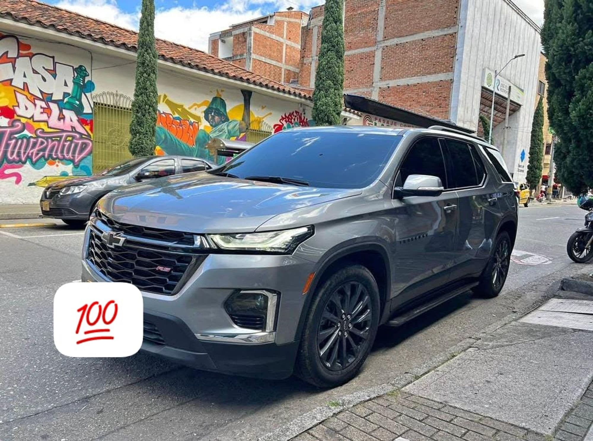 Chevrolet Traverse 2023 - imagen 1