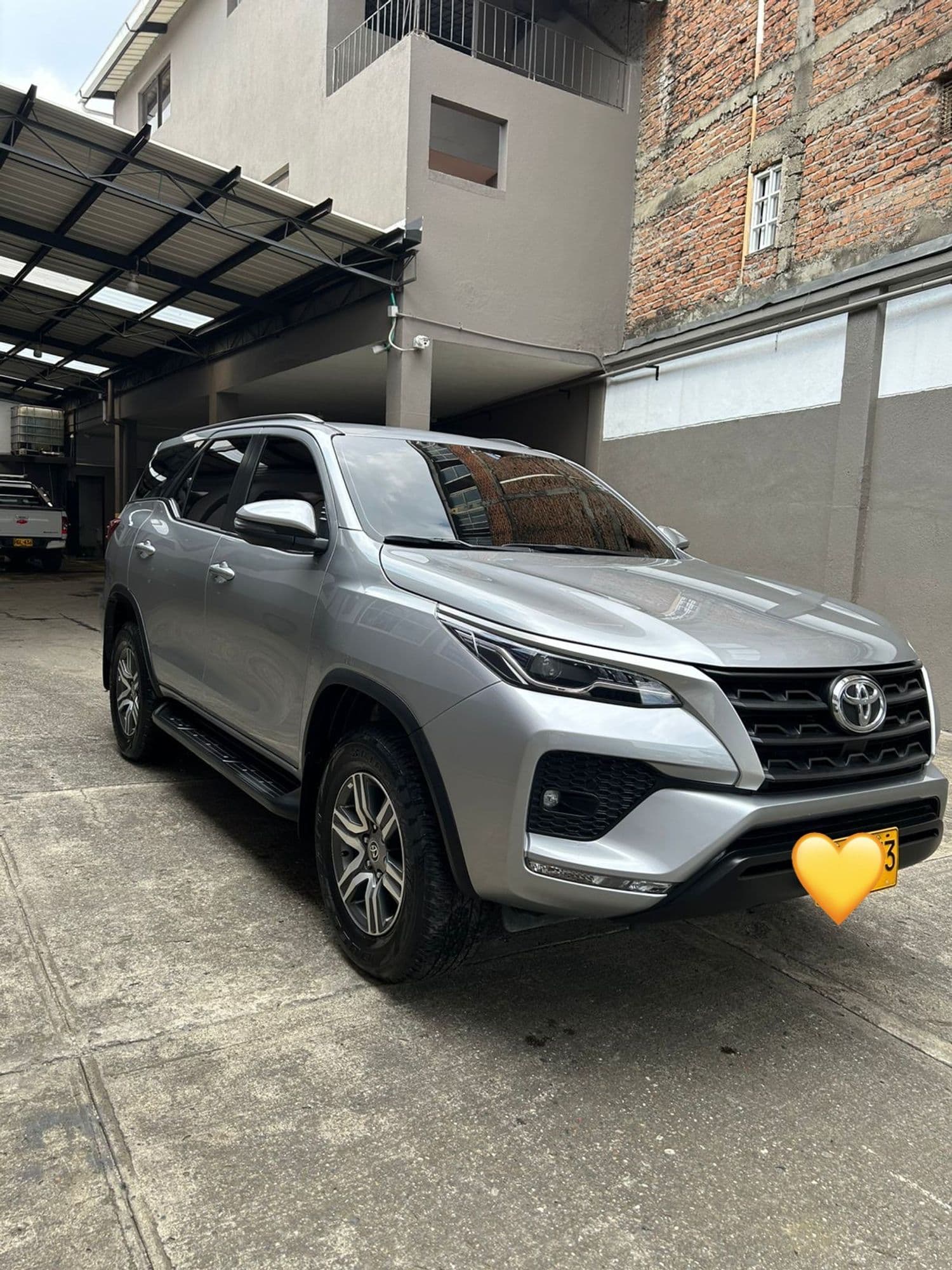 Toyota Fortuner Sr 4x2 - imagen 1