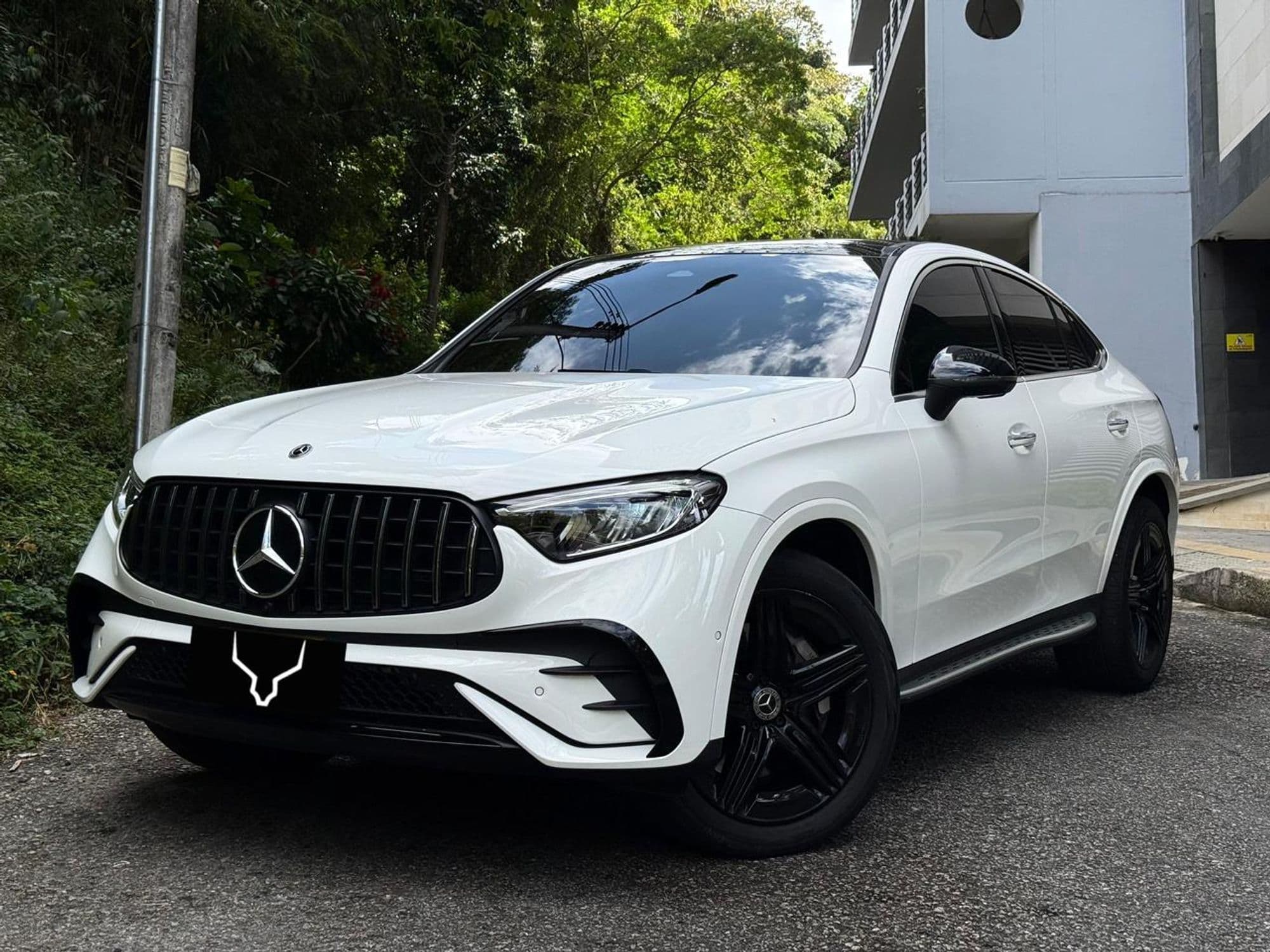 MERCEDES-BENZ GLC 300 COUPÉ 2025 HÍBRIDA - imagen 1