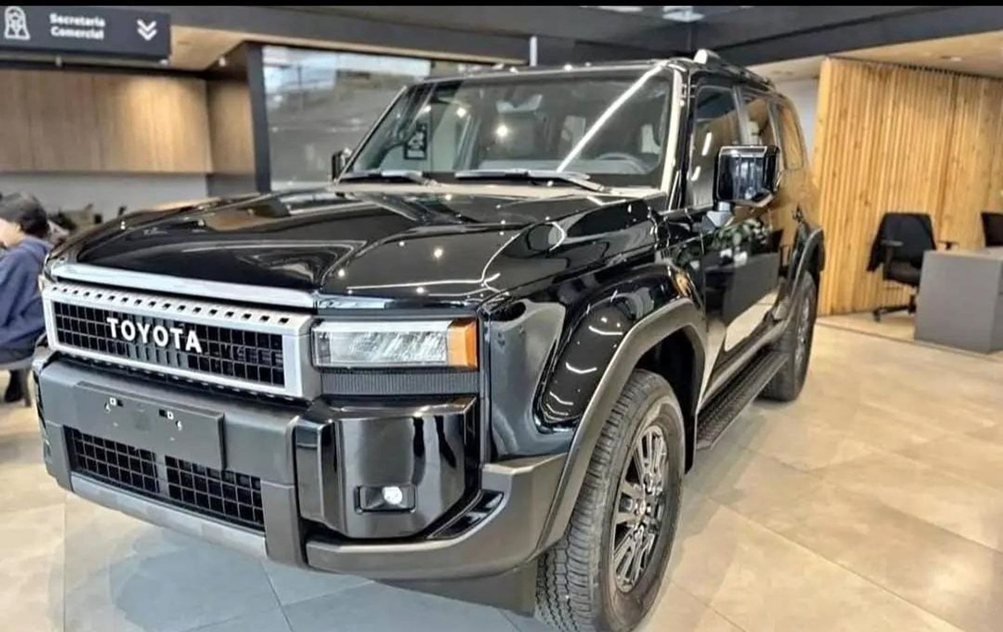 Toyota Prado TXL 2026 - imagen 1