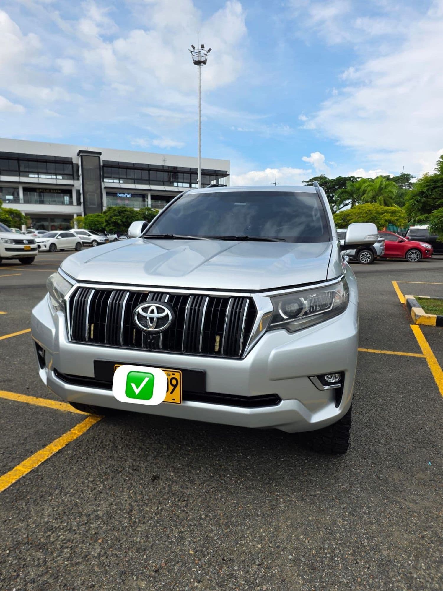 TOYOTA PRADO TXL BLINDADA - imagen 1