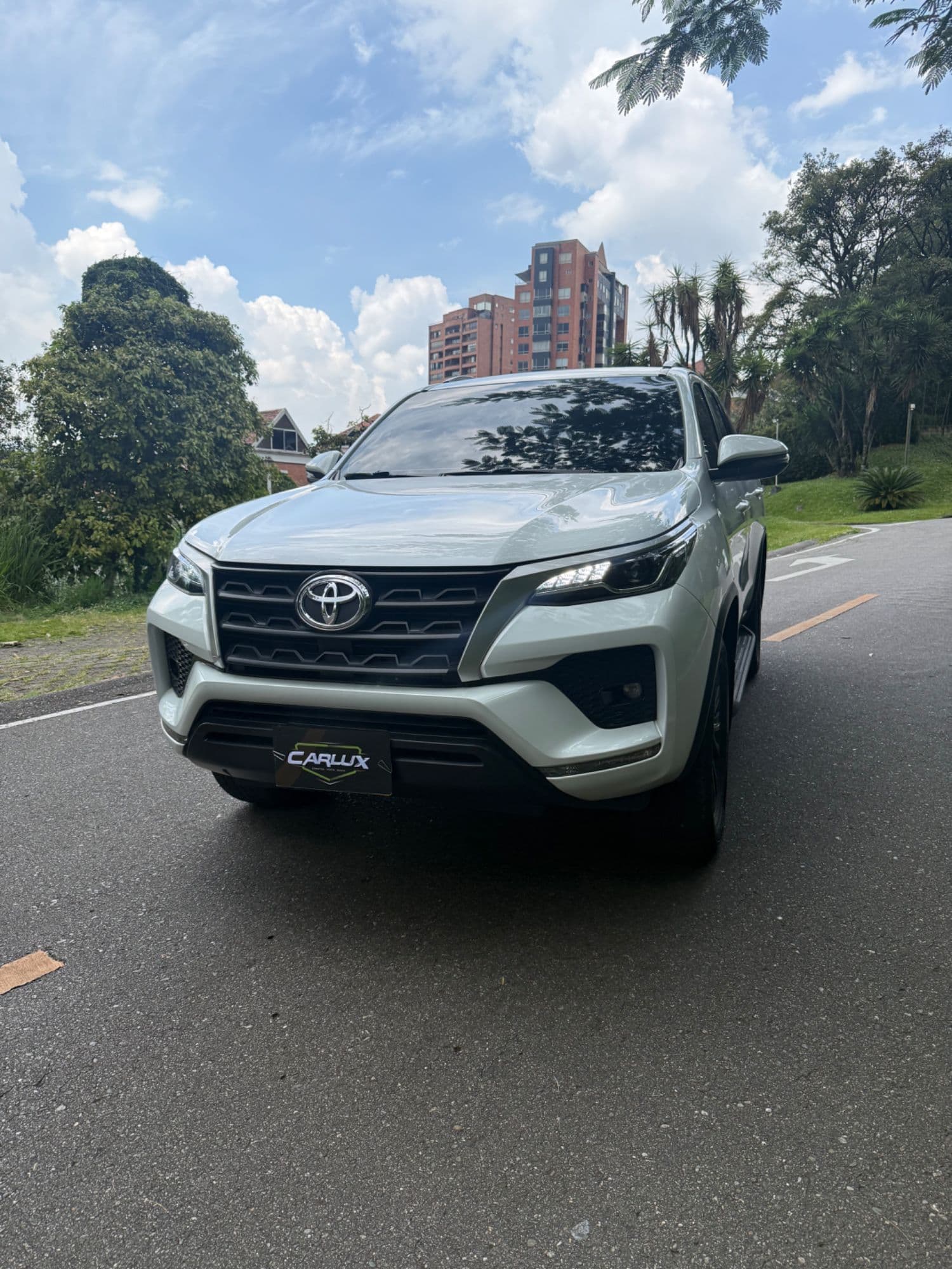Toyota Fortuner Sr 2023 - imagen 1